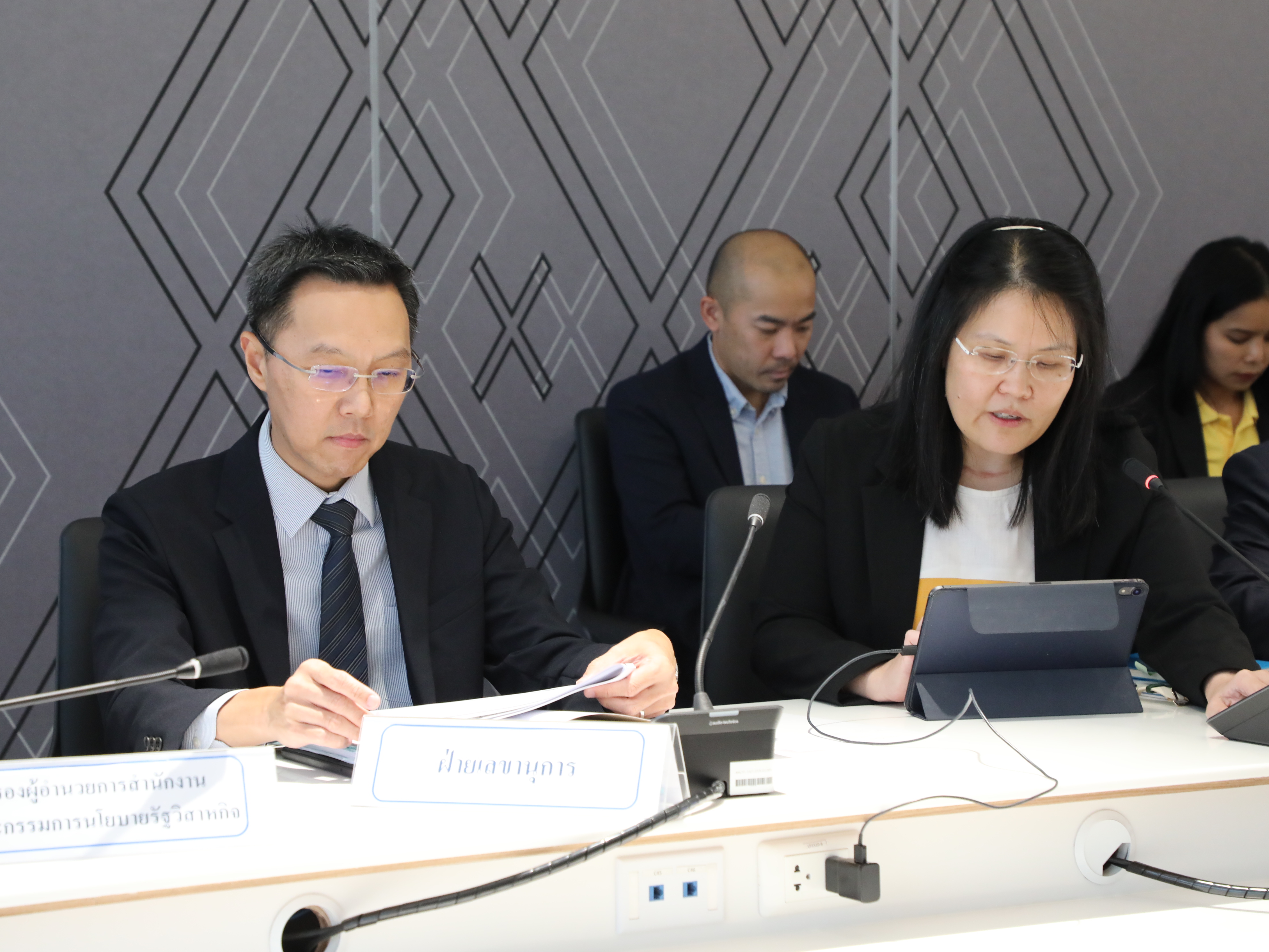 สำนักงานคณะกรรมการนโยบายรัฐวิสาหกิจ (สคร.) ได้จัดประชุมคณะกรรมการกองทุนส่งเสริมการร่วมลงทุนระหว่างรัฐและเอกชน (กองทุนฯ) ครั้งที่ 3/2568 