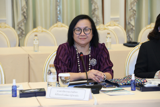 นายธิบดี วัฒนกุล ผู้ตรวจราชการกระทรวงการคลัง รักษาราชการแทนผู้อำนวยการสำนักงานคณะกรรมการนโยบายรัฐวิสาหกิจ (สคร.) เผยผลการประชุมคณะกรรมการนโยบายรัฐวิสาหกิจ (คนร.) ครั้งที่ 2/2566