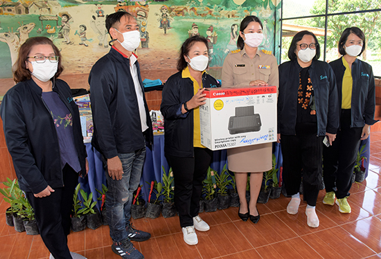 สคร. ร่วมบริจากสิ่งของเเละทุนการศึกษาเเก่โรงเรียนบ้านพุบอน อำเภอบ้านไร่ จังหวัดอุทัยธานี เมื่อวันที่ 13 มิถุนายน 2565