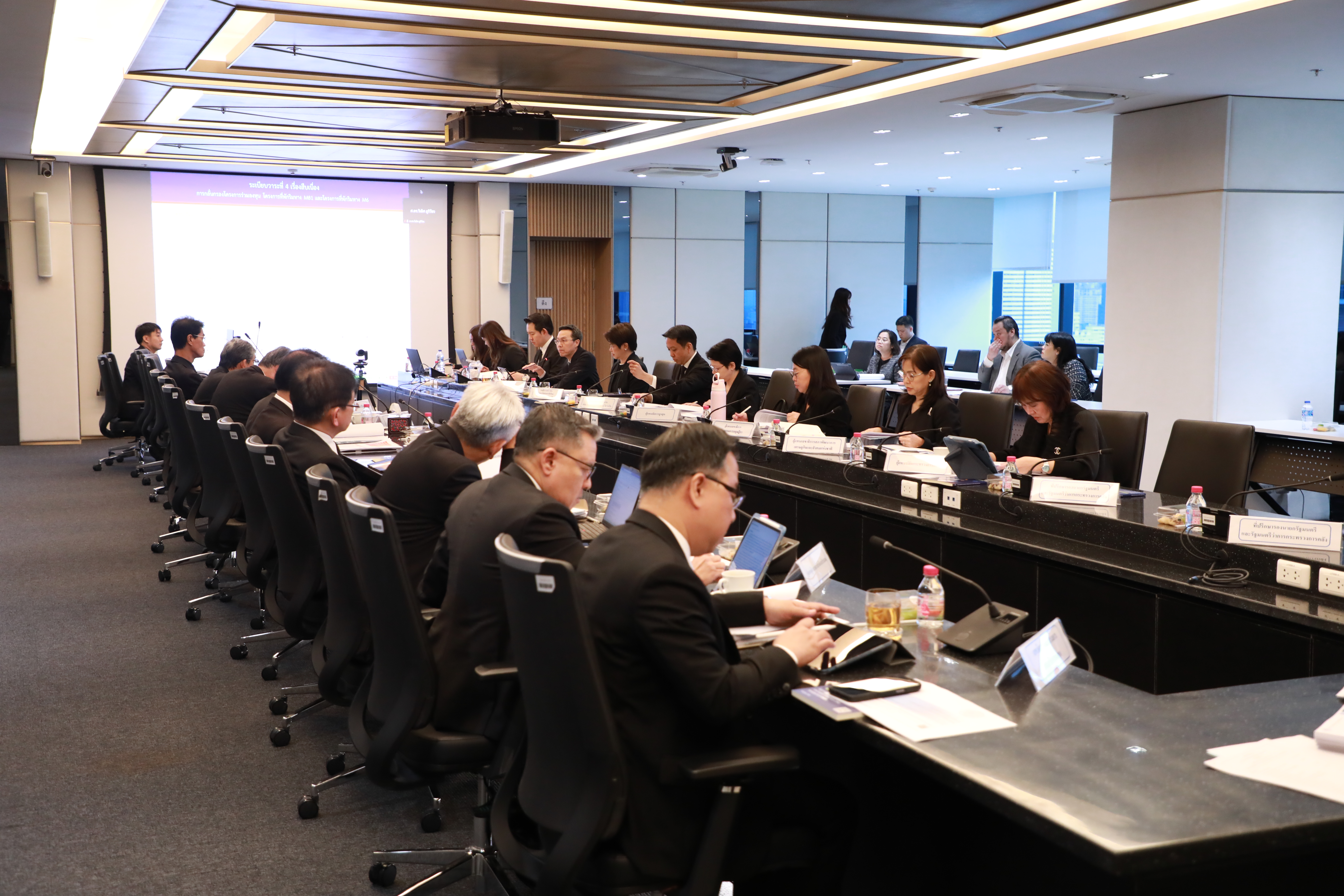 คณะกรรมการ PPP เห็นชอบโครงการ Rest Area บนทางหลวงพิเศษระหว่างเมืองหมายเลข 6 สายบางปะอิน - นครราชสีมา และทางหลวงพิเศษระหว่างเมือง หมายเลข 81 สายบางใหญ่ - กาญจนบุรี มูลค่ารวมกว่า 5,900 ล้านบาท หนุนเอกชนร่วมลงทุนพัฒนาโครงสร้างพื้นฐาน และอำนวยความสะดวกประชาชน