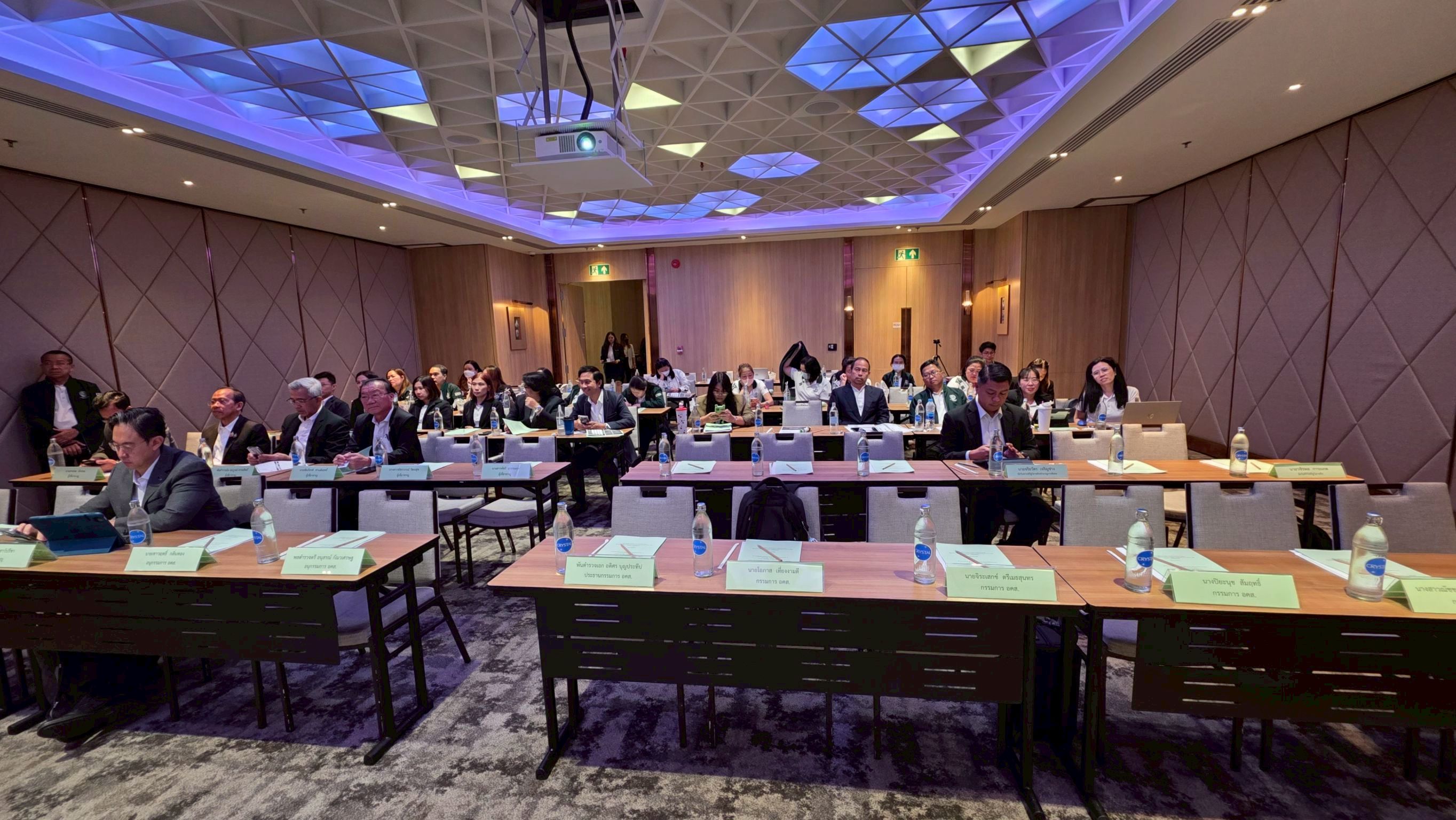 สำนักงานคณะกรรมการนโยบายรัฐวิสาหกิจ สนับสนุนวิทยากรโครงการในการฝึกอบรบพัฒนาความรู้ความสามารถของบุคลากรองค์การคลังสินค้า