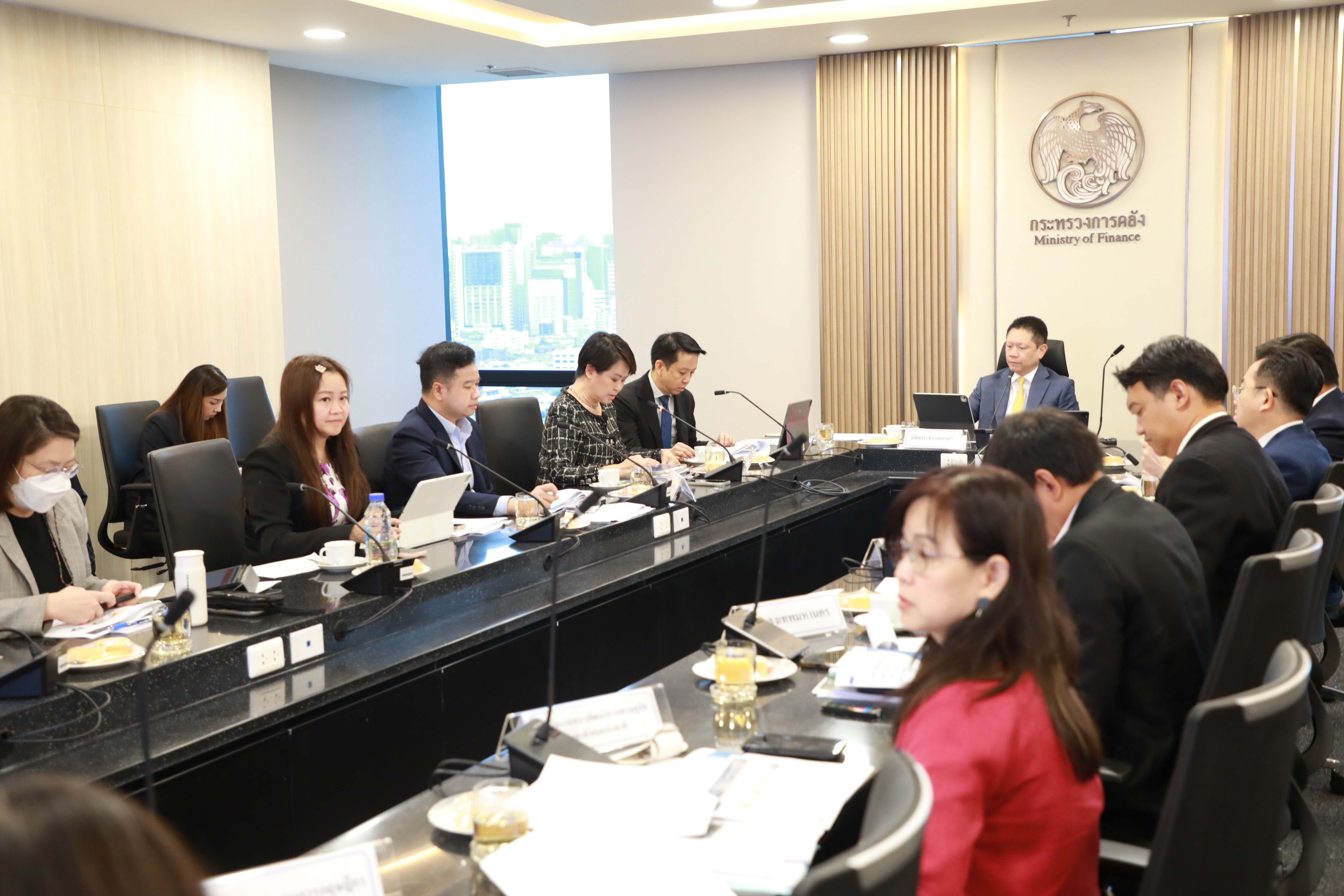 สำนักงานคณะกรรมการนโยบายรัฐวิสาหกิจ ได้จัดการประชุมคณะอนุกรรมการเพื่อสนับสนุนการดำเนินงานของคณะกรรมการขับเคลื่อนการลงทุนตามนโยบายรถไฟฟ้าอัตราเดียวตลอดสาย ครั้งที่ 1/2568