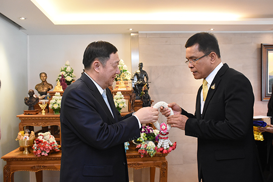 สคร. ร่วมอวยพรและขอพรปีใหม่ 2563 ผู้บริหารระดับสูงกระทรวงการคลัง