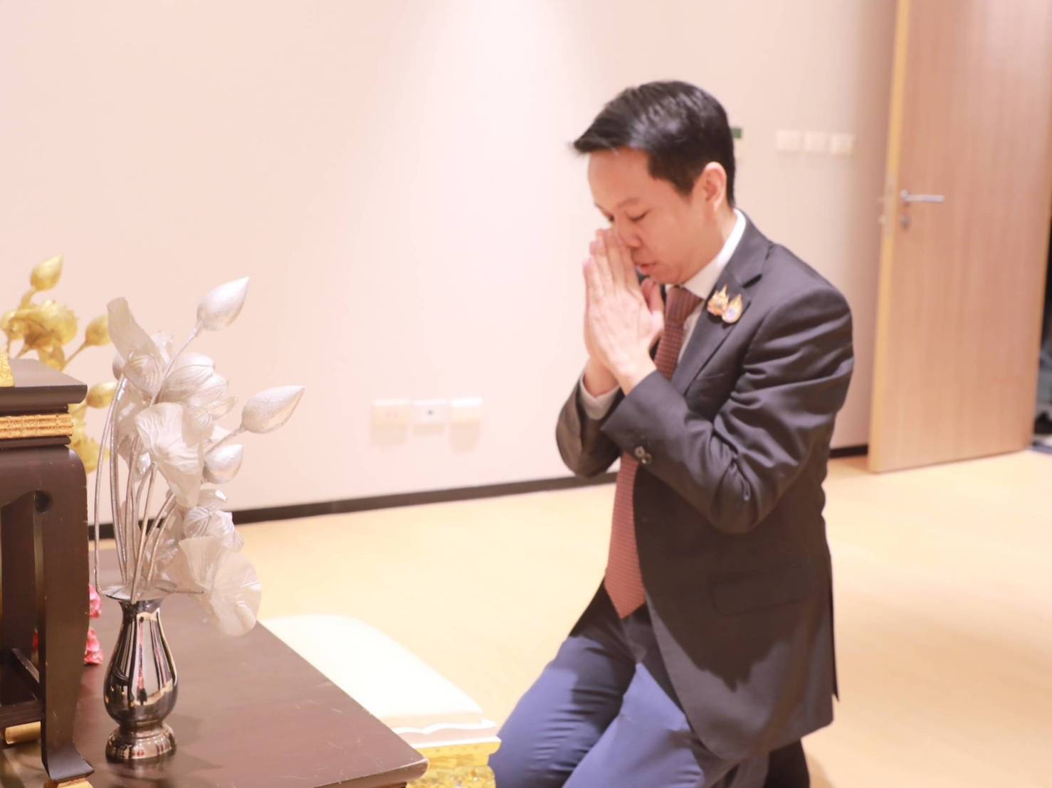 สักการะสิ่งศักดิ์สิทธิ เนื่องในโอกาสย้ายเข้าสถานที่ทำการใหม่ของ สคร.