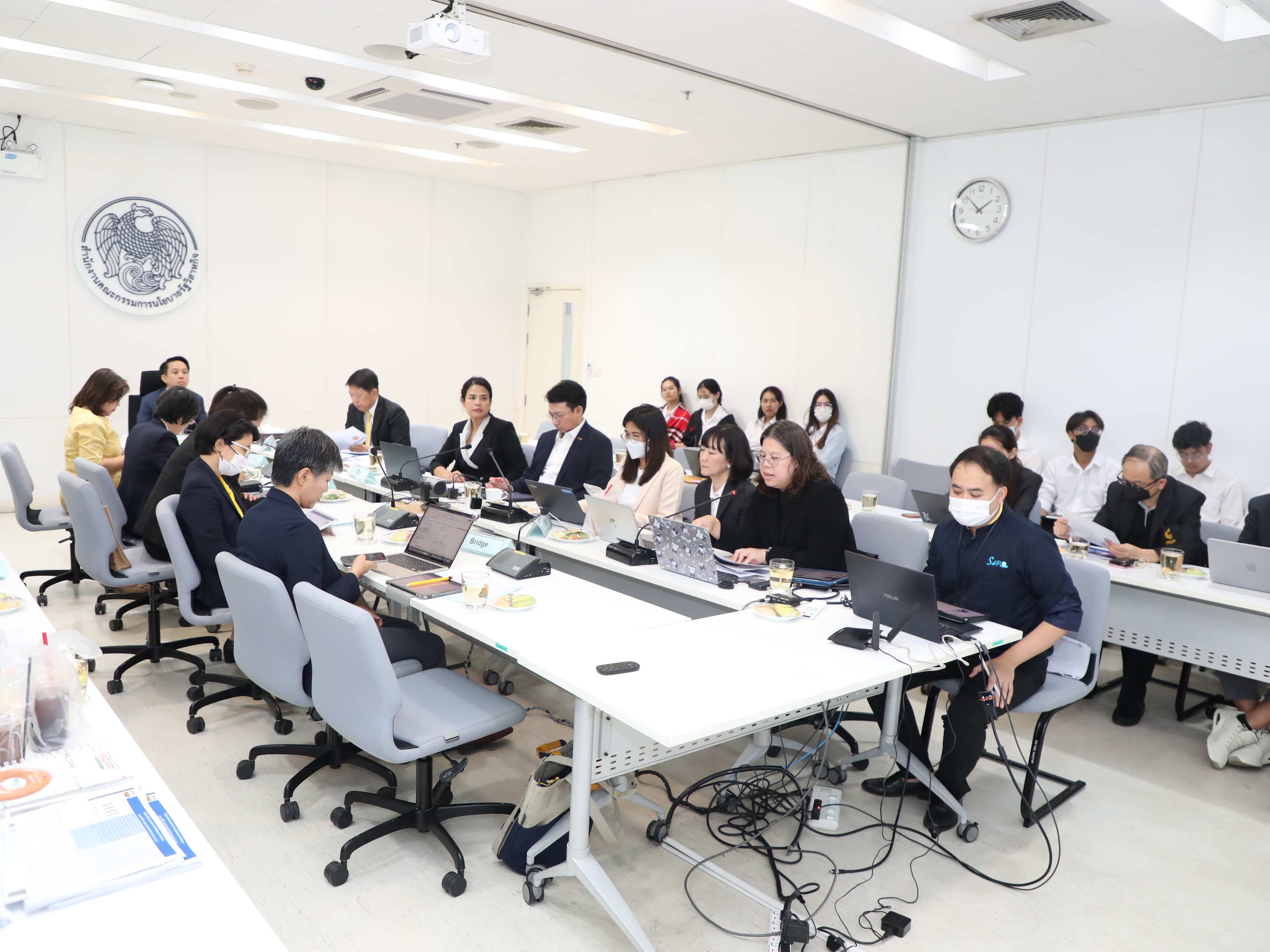 สำนักงานคณะกรรมการนโยบายรัฐวิสาหกิจ (สคร.) ได้จัดการประชุมคณะกรรมการประเมินผลการดำเนินงานรัฐวิสาหกิจ ครั้งที่ 5/2567 เมื่อวันที่ 24 มิถุนายน 2567 เวลา 13.30 น. ณ ห้องประชุม 1 ชั้น 2 สคร. อาคารธนาคารพัฒนาวิสาหกิจขนาดกลางและขนาดย่อมแห่งประเทศไทย และผ่านสื่อ