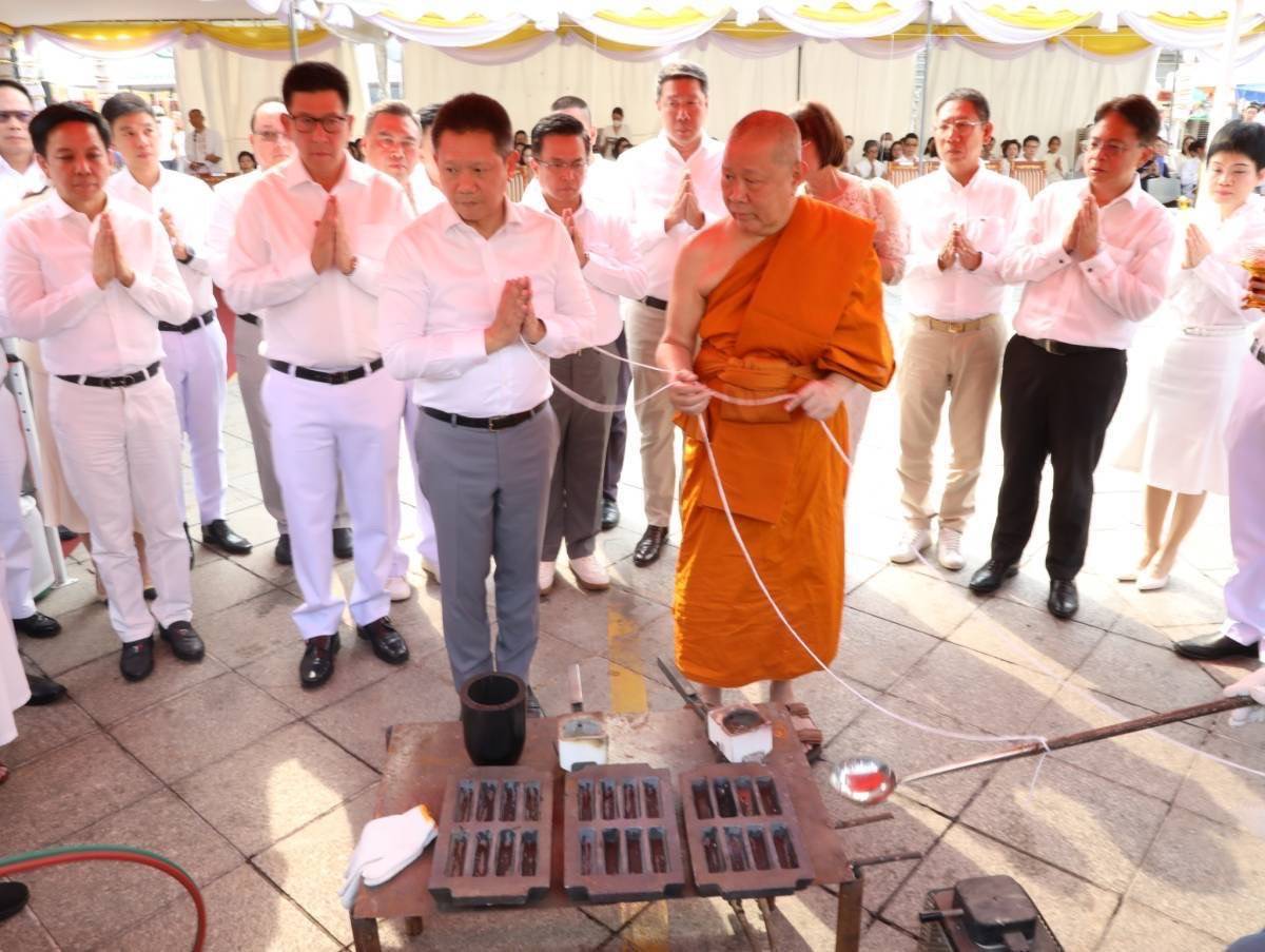 สำนักงานคณะกรรมการนโยบายรัฐวิสาหกิจ (สคร.) ร่วมพิธีเทชนวนเพื่อจัดสร้างพระคลัง ในพระคลังมหาสมบัติ ลอยองค์ เทพประจำกระทรวงการคลัง