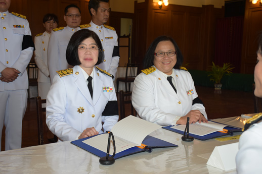 สคร. ลงนามถวายพระพรชัยมงคลสมเด็จพระเจ้าอยู่หัวมหาวชิราลงกรณ บดินทรเทพยวรางกูร