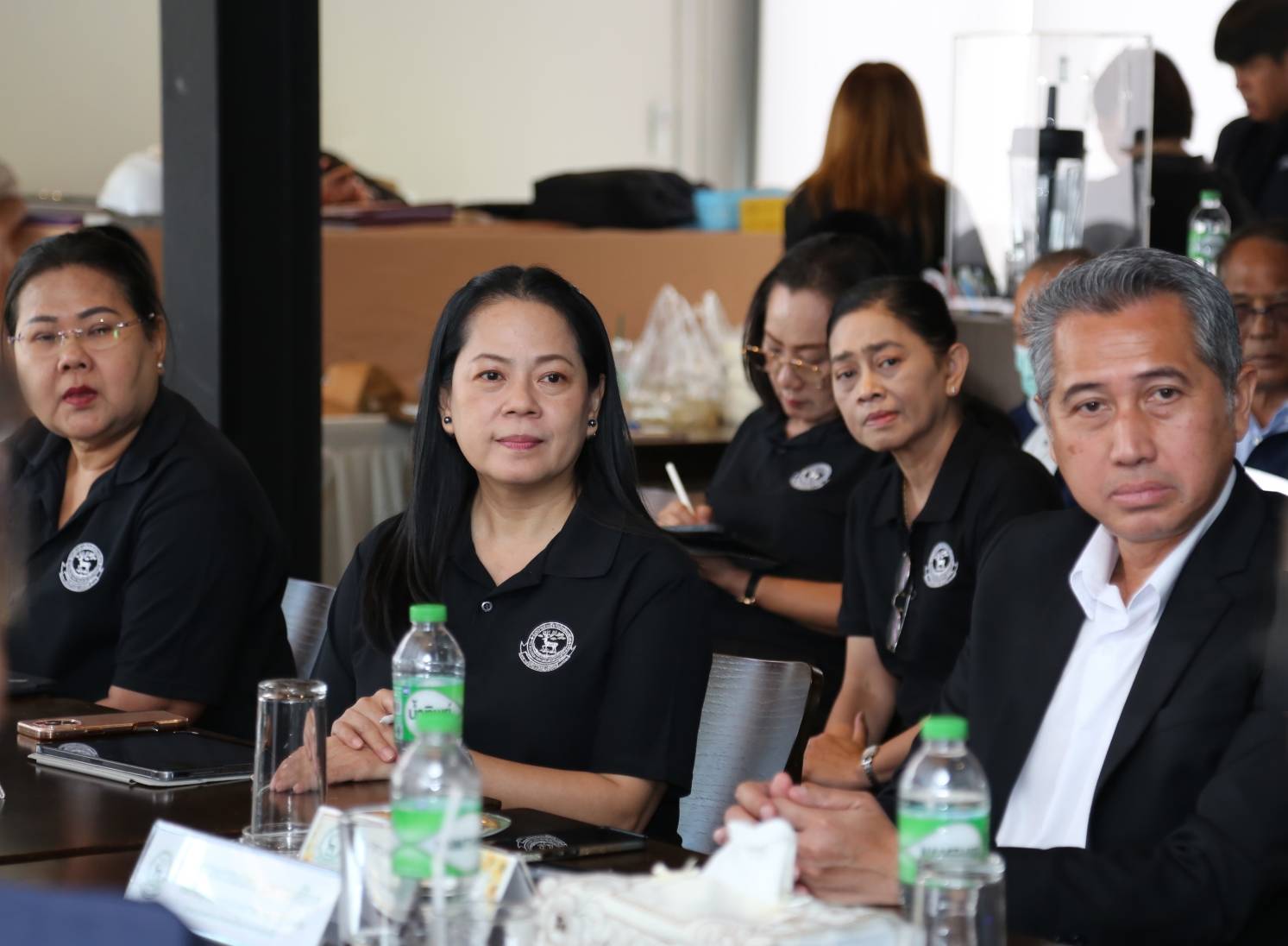 คณะอนุกรรมการประเมินผลการดำเนินงานรัฐวิสาหกิจ สาขาเกษตรและสาขาทรัพยากรธรรมชาติ และผู้บริหารสำนักงานคณะกรรมการนโยบายรัฐวิสาหกิจ เยี่ยมชมโครงการก่อสร้างสวนสัตว์แห่งใหม่ คลองหก จังหวัดปทุมธานี