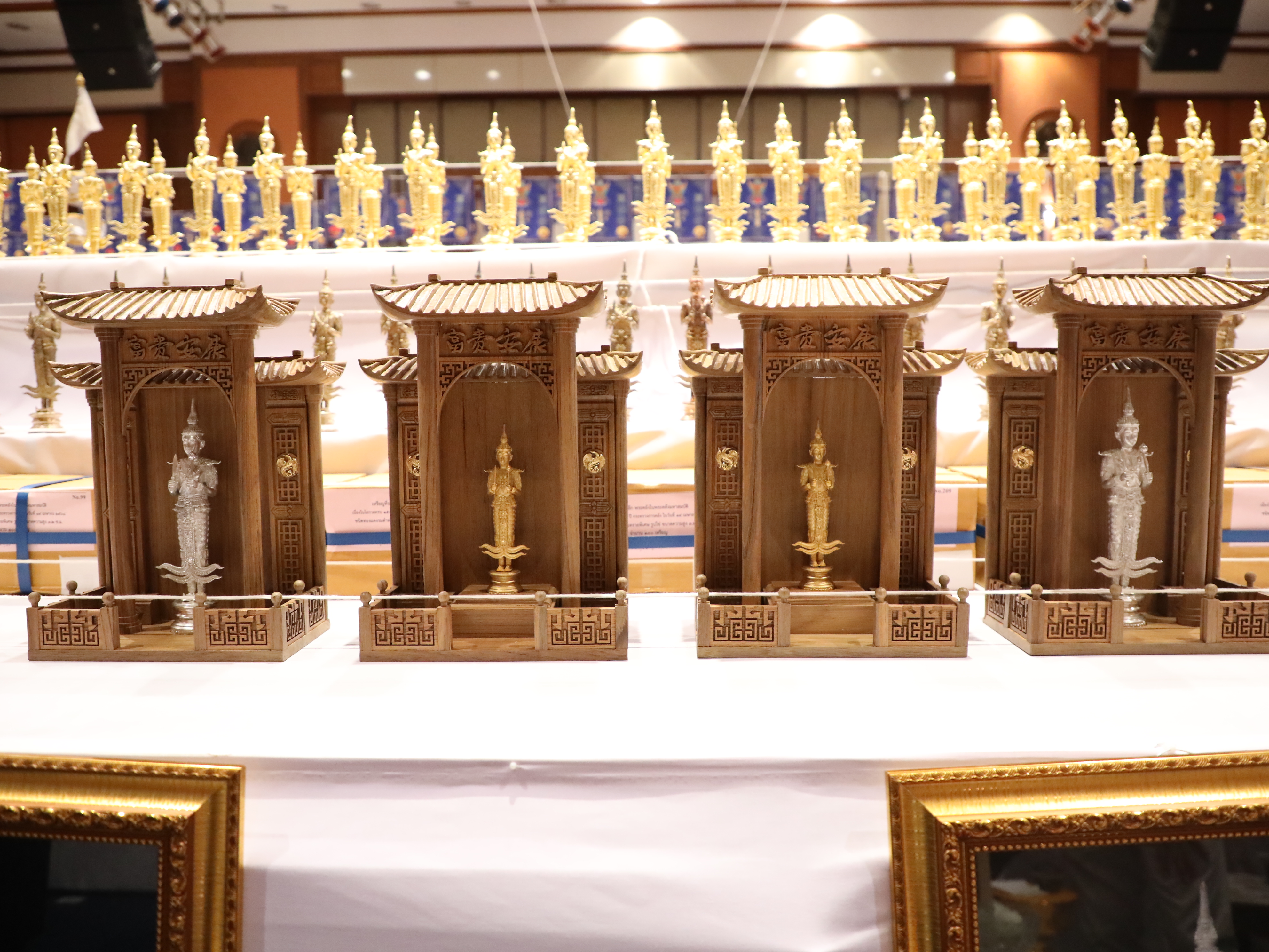 สำนักงานคณะกรรมการนโยบายรัฐวิสาหกิจ ร่วมพิธีพุทธาเทวาภิเษกพระคลัง ในพระคลังมหาสมบัติ เทพประจำกระทรวงการคลัง