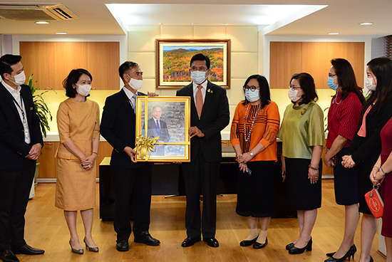 สคร. ร่วมแสดงความยินดีกับนายประภาศ คงเอียดเนื่องในโอกาสเข้าดำรงตำแหน่งอธิบดีกรมบัญชีกลาง
