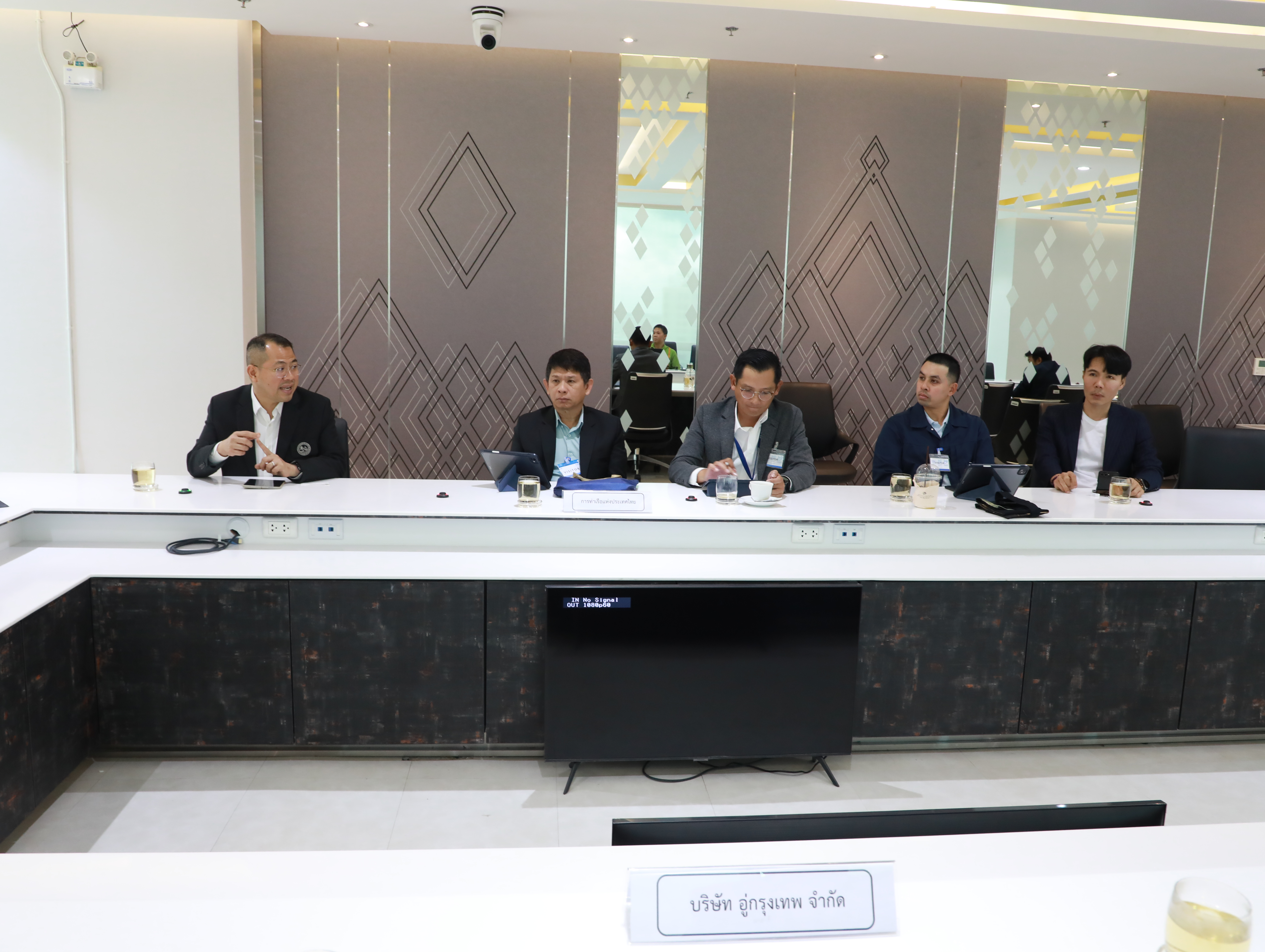 สำนักงานคณะกรรมการนโยบายรัฐวิสาหกิจ ได้จัดให้มีการประชุมร่วมกับการท่าเรือแห่งประเทศไทย (กทท.) และบริษัท อู่กรุงเทพ จำกัด (บอท.) เพื่อหารือแนวทางการบริหารสัญญาโครงการงานจ้างเหมาต่อเรือขุดแบบยุ้งดินขนาดความจุ ไม่น้อยกว่า 2,500 ลูกบาศก์เมตร จำนวน 1 ลำ