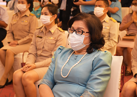 พิธีมอบเกียรติบัตรและเข็มเชิดชูเกียรติแก่ข้าราชการพลเรือนดีเด่น ประจำปี 2562 สังกัดกระทรวงการคลัง