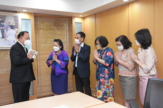 สคร. ร่วมอวยพรและขอพรปีใหม่ 2565 ผู้บริหารระดับสูงกระทรวงการคลัง