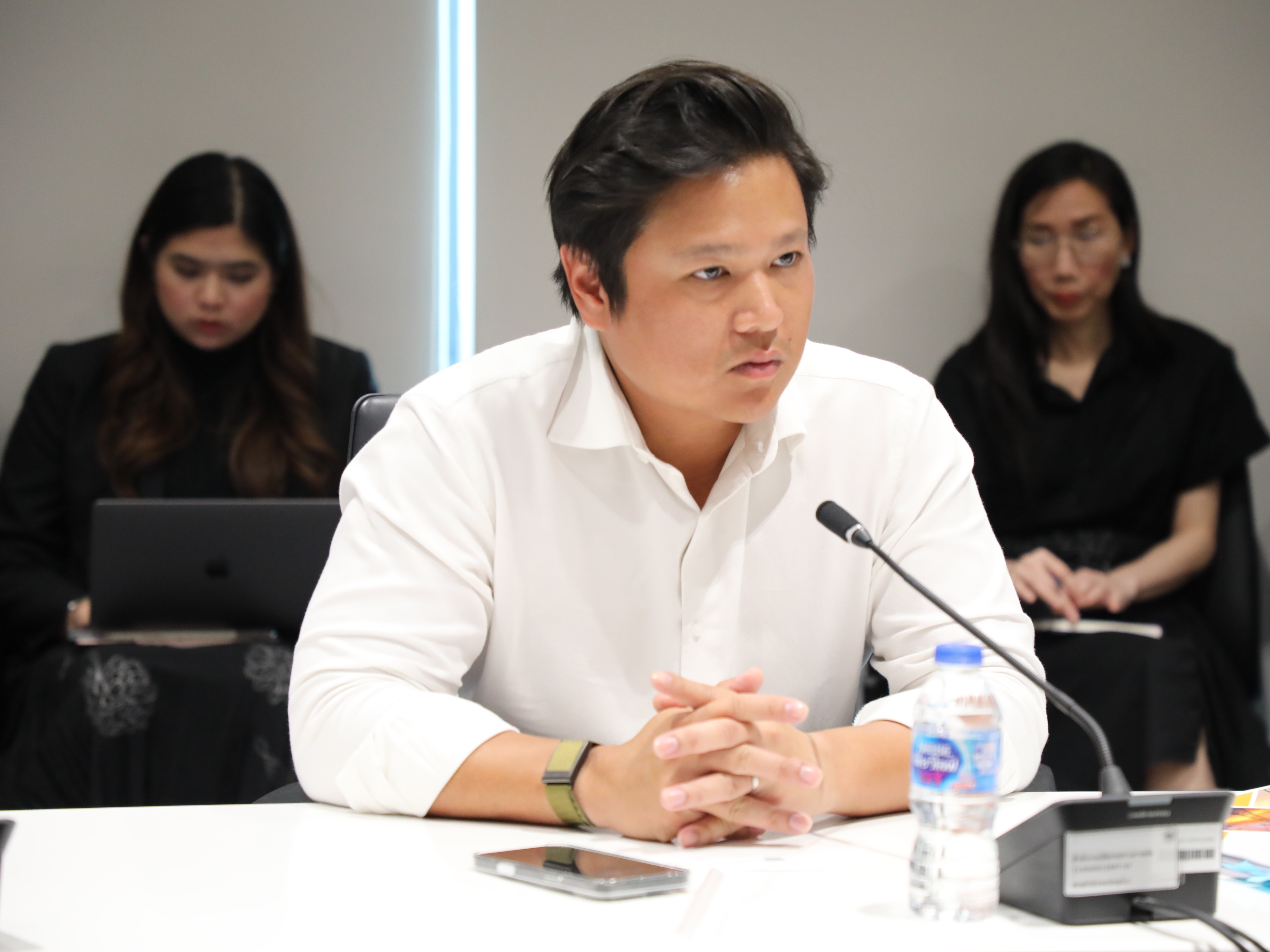 สคร. เข้าร่วมการประชุมหารือ ในหัวข้อการลงทุนภาคเอกชนในโครงสร้างพื้นฐานของไทย ร่วมกับสำนักงานบริหารหนี้สาธารณะ และ Mr. Vincent Milton จาก Fitch Ratings