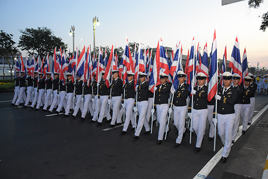สคร. ร่วมพิธีถวายพานพุ่มราชสักการะเนื่องในวันคล้ายวันเฉลิมพระชนมพรรษา รัชกาลที่ 9
