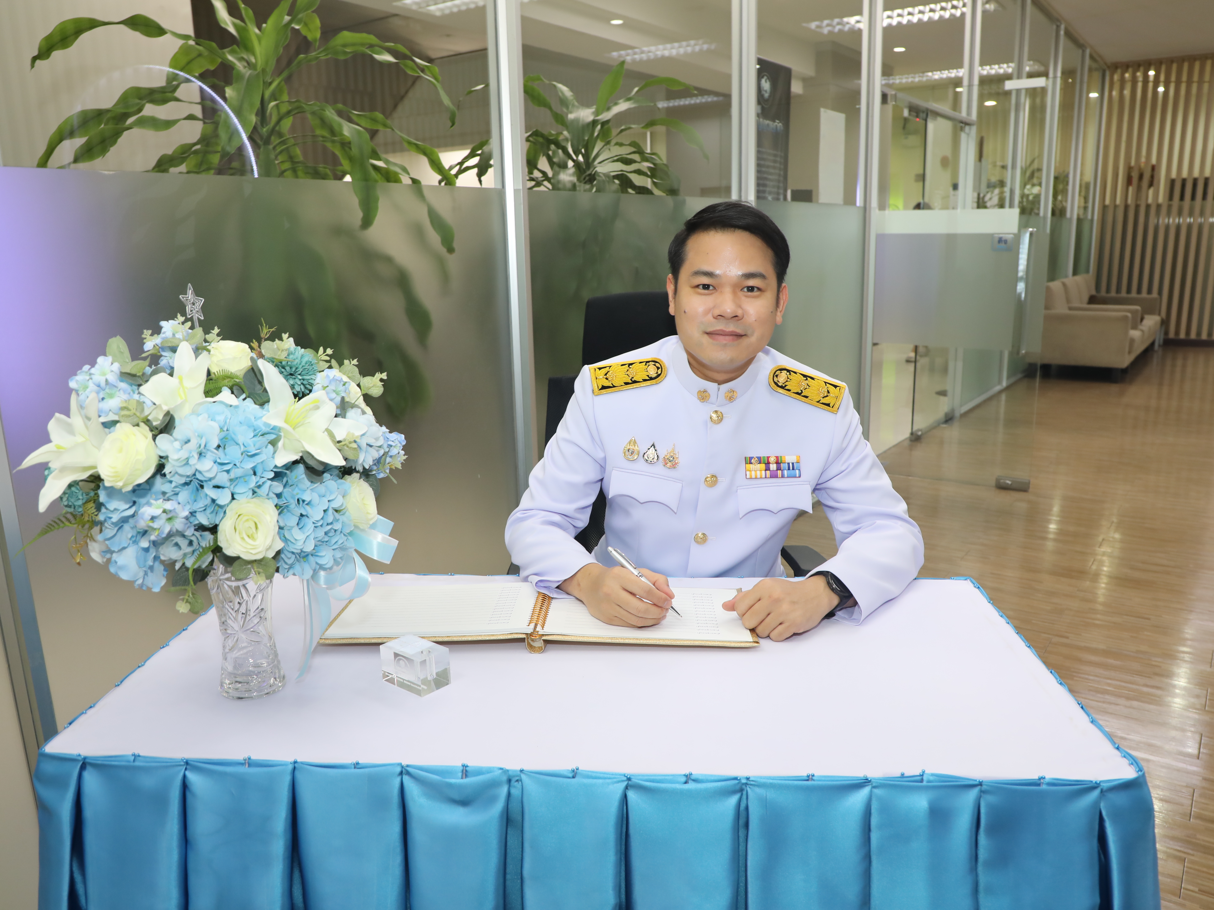 สคร. จัดพิธีถวายพระพรชัยมงคล และร่วมลงนามถวายพระพรชัยมงคล เนื่องในโอกาสวันเฉลิมพระชนมพรรษา สมเด็จพระนางเจ้าสิริกิติ์ พระบรมราชินีนาถ พระบรมราชชนนีพันปีหลวง 12 สิงหาคม 2567