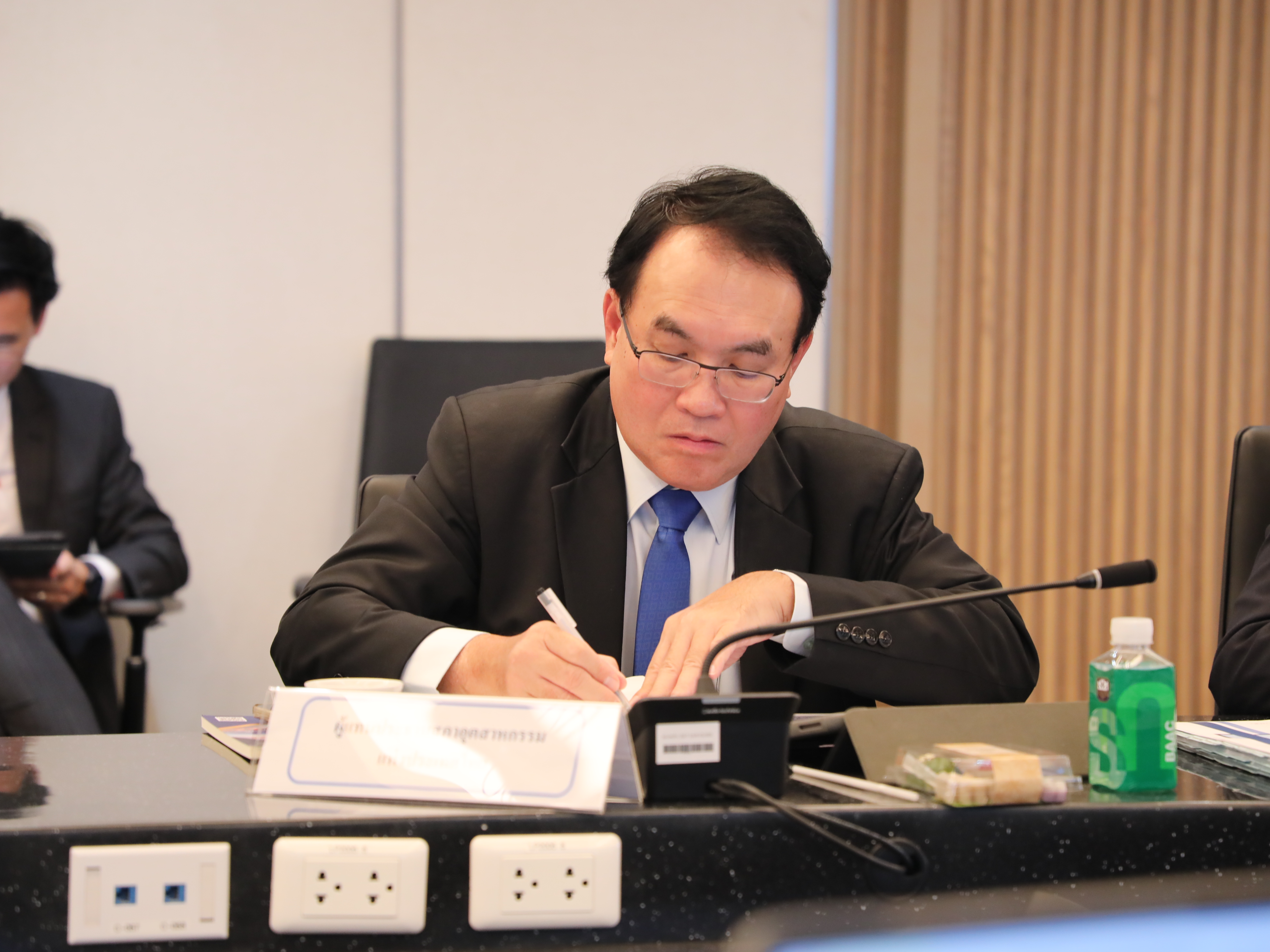 คณะกรรมการ PPP เห็นชอบโครงการท่าเทียบเรือ บี1 และบี2 ณ ท่าเรือแหลมฉบัง มูลค่าโครงการกว่า 12,800 ล้านบาท  เพิ่มศักยภาพในการแข่งขันของท่าเรือ และพัฒนาการขนส่งทางทะเลของประเทศ