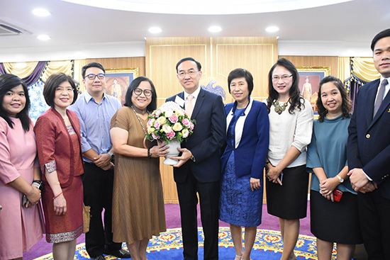 สคร.ร่วมแสดงความยินดีกับนายภูมิศักดิ์  อธิบดีกรมบัญชีกลาง เนื่องในโอกาสเข้ารับตำแหน่งใหม่