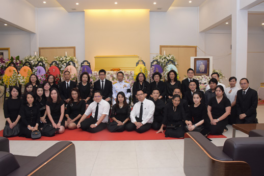สคร. ร่วมเป็นเจ้าภาพงานสวดพระอภิธรรมศพ มารดา อดีต ผอ. สคร.