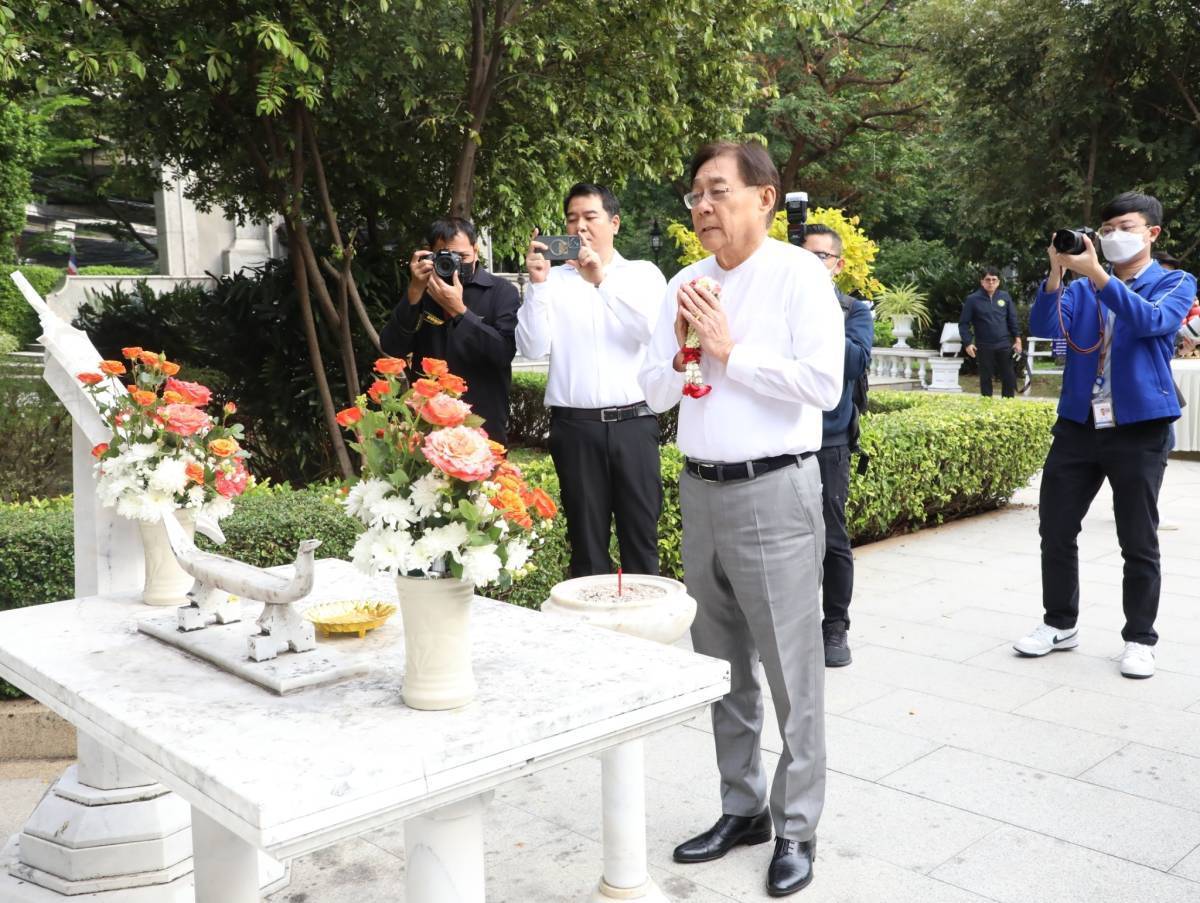 สำนักงานคณะกรรมการนโยบายรัฐวิสาหกิจ เข้าร่วมพิธีบวงสรวงสิ่งศักดิ์สิทธิ์ประจำกระทรวงการคลัง ในการจัดทำพระคลัง ในพระคลังมหาสมบัติ เทพประจำกระทรวงการคลัง เนื่องในโอกาสวันคล้ายวันสถาปนากระทรวงการคลัง ครบรอบ 150 ปี