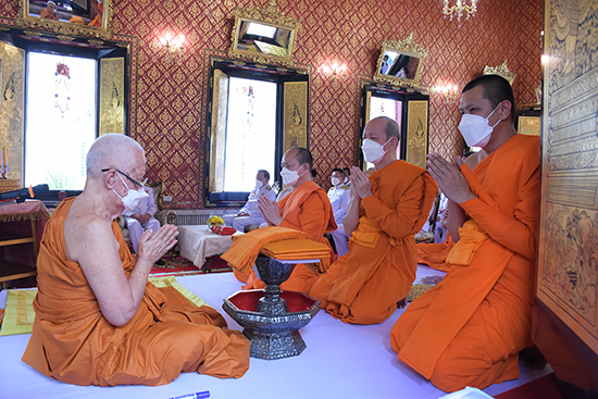 สคร. เข้าร่วมพิธีถวายผ้าพระกฐินพระราชทานกระทรวงการคลัง ประจำปี พ.ศ. 2564 