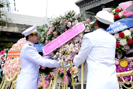 สคร.ร่วมพิธีวางพวงมาลาถวายสักการะ เนื่องในวันปิยมหาราช 