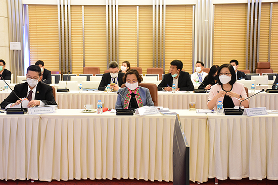 คณะกรรมการ PPP เห็นชอบการปรับปรุงแผนการจัดทำโครงการร่วมลงทุน รัฐ - เอกชน ปี 2563 - 2570 มูลค่าลงทุนรวม 1 ล้านล้านบาท 