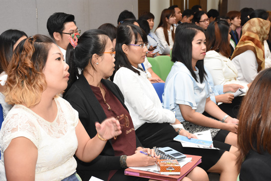 บรรยากาศการมอบนโยบายการดำเนินงานปี 2560