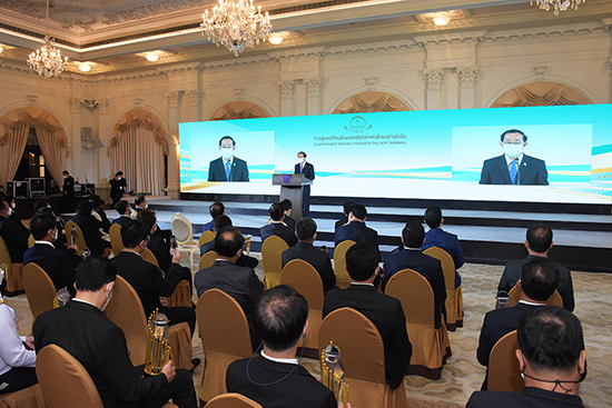 สคร. จัดงานมอบรางวัลรัฐวิสาหกิจดีเด่น ปี 2564 “ก้าวสู่ยุควิถีใหม่ด้วยพลังรัฐวิสาหกิจไทยอย่างยั่งยืน   Sustainable Moving Towards The Next Normal”