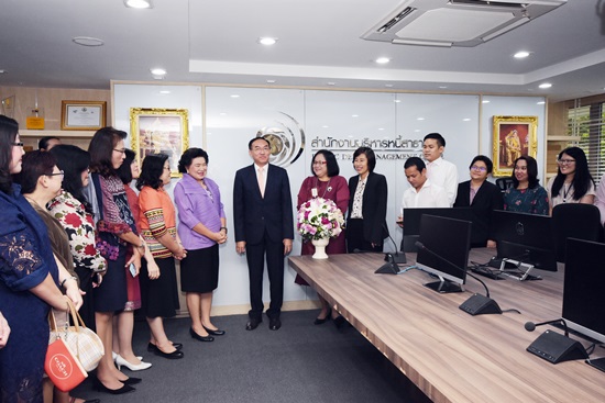 สคร.ร่วมแสดงความยินดีกับนายภูมิศักดิ์  ผอ.สบน. เนื่องในโอกาสเข้ารับตำแหน่งใหม่