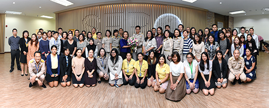 นายเอกนิติ นิติทัณฑ์ประภาศ ผู้อำนวยการสำนักงานคณะกรรมการนโยบายรัฐวิสาหกิจ (สคร.)ร่วมแสดงความยินดี ในโอกาสนางปานทิพย์ ศรีพิมล รอง ผอ. สคร. ให้ดำรงตำแหน่งที่ปรึกษาด้านพัฒนารัฐวิสาหกิจ รับตำแหน่งที่ปรึกษาด้านพัฒนารัฐวิสาหกิจ 