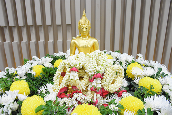 สคร. จัดกิจกรรมสรงน้ำพระพุทธรูปประจำ สคร. เนื่องในเทศกาลวันสงกรานต์ พ.ศ. 2565