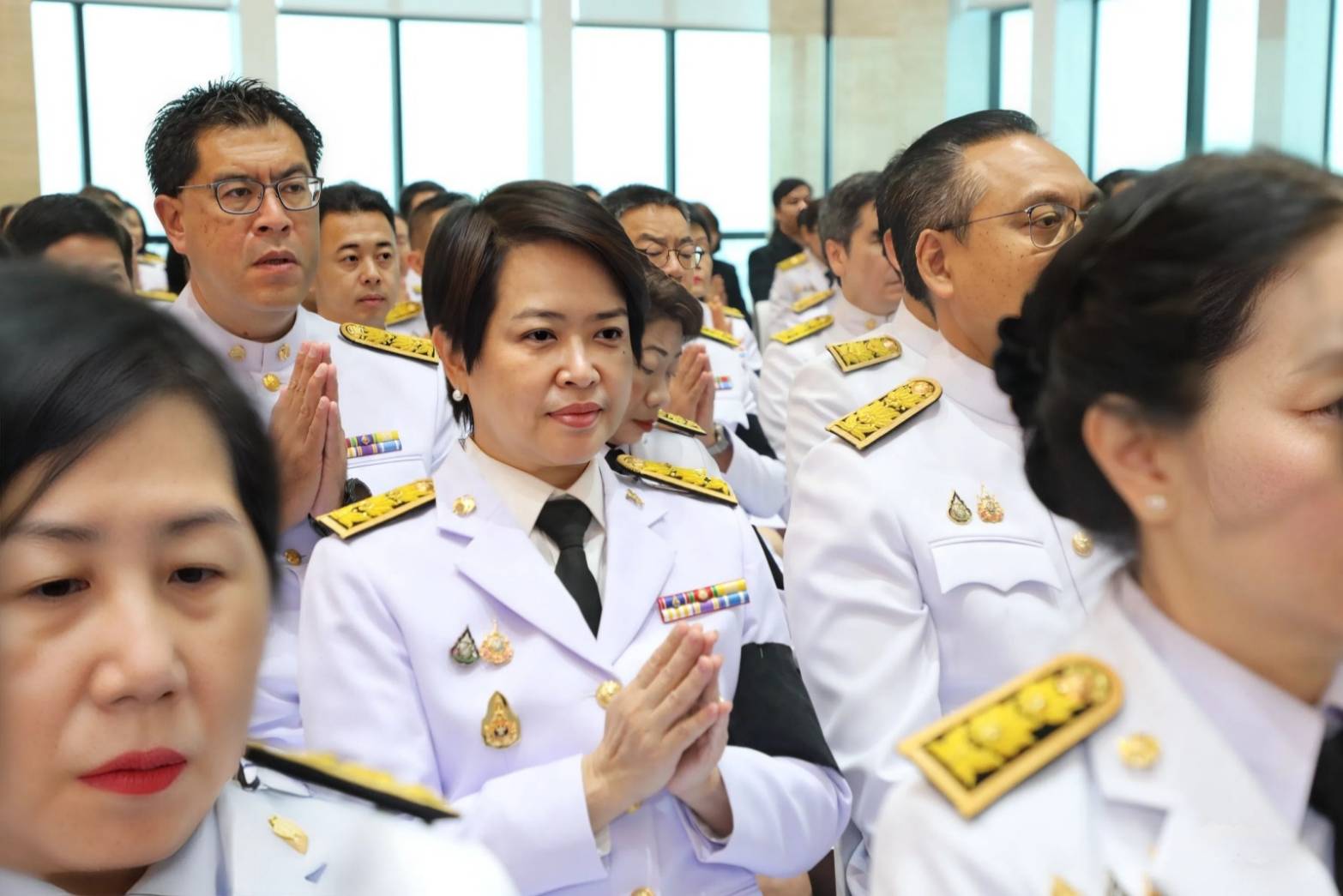 สำนักงานคณะกรรมการนโยบายรัฐวิสาหกิจ เข้าร่วมพิธีบำเพ็ญกุศลปัณรสมวาร (ครบ 15 วัน) พิธีเจริญพระพุทธมนต์ และทำบุญตักบาตรพระสงฆ์ เพื่อถวายเป็นพระราชกุศลแด่สมเด็จพระนางเจ้าสิริกิติ์ พระบรมราชินีนาถ พระบรมราชชนนีพันปีหลวง