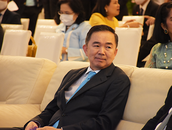 สคร. เข้าร่วมพิธีมอบโล่ที่ระลึกผู้เกษียณอายุราชการ ประจำปีงบประมาณ พ.ศ. 2563