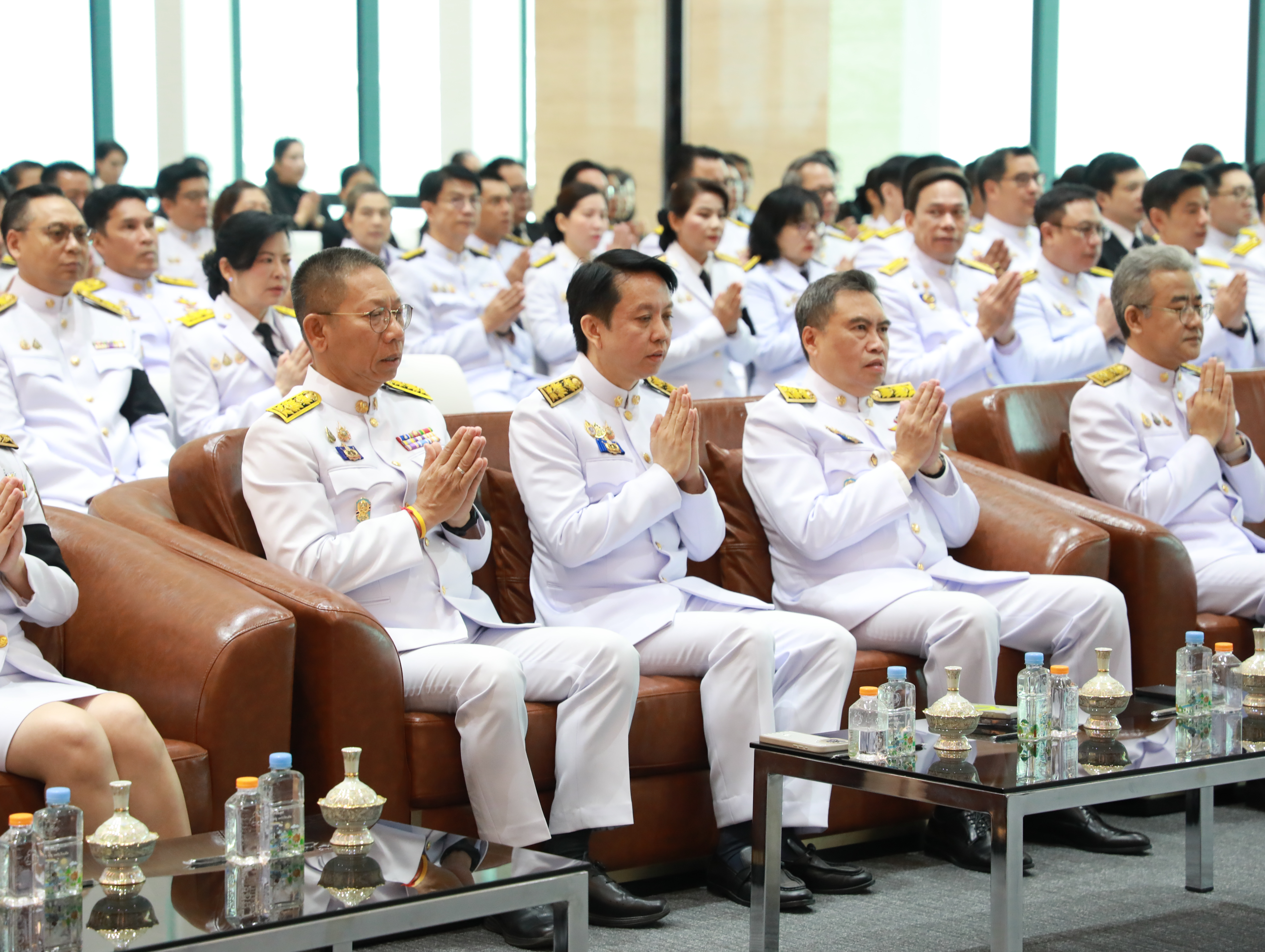 สำนักงานคณะกรรมการนโยบายรัฐวิสาหกิจ ร่วมพิธีบำเพ็ญกุศลสตมวาร (ครบ 100 วัน) เพื่อถวายเป็นพระราชกุศลแด่สมเด็จพระนางเจ้าสิริกิติ์ พระบรมราชินีนาถ พระบรมราชชนนีพันปีหลวง