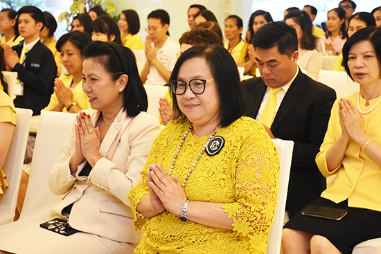 สคร. ร่วมพิธีทำบุญตักบาตรเนื่องในโอกาสขึ้นปีใหม่ ประจำปี 2563 ของกระทรวงการคลัง