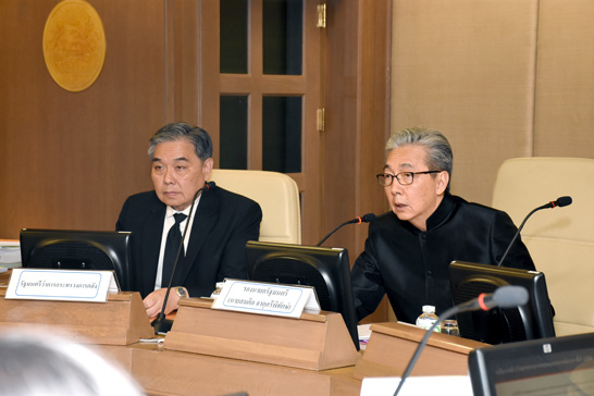 นายสมคิด จาตุศรีพิทักษ์ รองนายกรัฐมนตรี เป็นประธานการประชุม