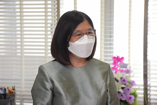 สคร. ร่วมแสดงความยินดีกับนางสาวชุณหจิต สังข์ใหม่เนื่องในโอกาสเข้าดำรงตำแหน่งรองปลัดกระทรวงการคลัง