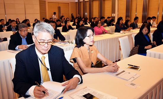 สคร.จัดสัมมนาการจัดทำแผนวิสาหกิจที่สอดคล้องกับแผนการปฏิรูปประเทศ 