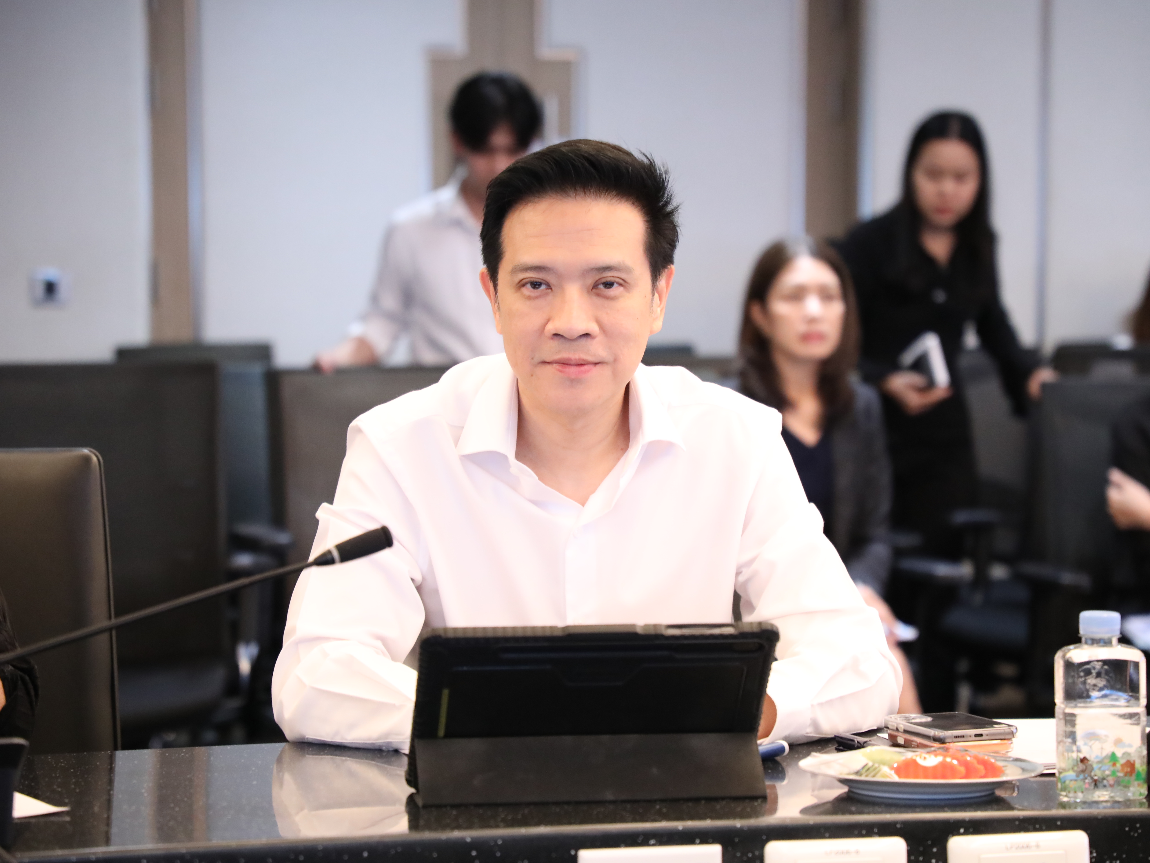 นายเอกนิติ นิติทัณฑ์ประภาศ รองนายกรัฐมนตรี และรัฐมนตรีว่าการกระทรวงการคลัง  เป็นประธานในการประชุมคณะกรรมการติดตามเร่งรัดการเบิกจ่ายงบประมาณและการใช้จ่ายภาครัฐ  (คณะกรรมการฯ) ครั้งที่ 1/2569