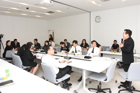 บรรยากาศการอบรมหลักสูตรการฝึกอบรมเสริมสร้างทักษะด้านการสื่อสาร สำหรับผู้บริหาร
