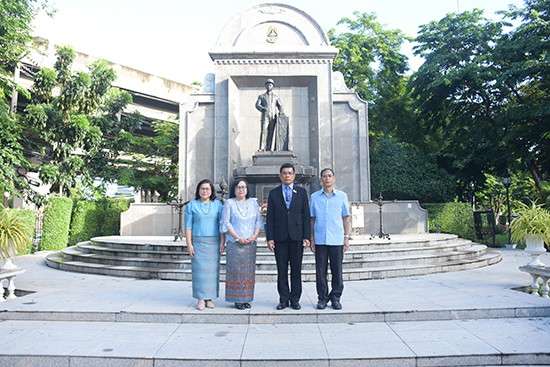 สักการะสิ่งศักดิ์สิทธิ์ประจำกระทรวงการคลัง เนื่องในวันคล้ายวันสถาปนา สคร. ครบรอบ 18 ปี