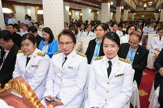 สคร. ร่วมพิธีถวายผ้าพระกฐินพระราชทานกระทรวงการคลัง