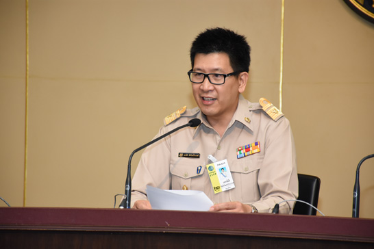 นายเอกนิติ นิติทัณฑ์ประภาศ ผู้อำนวยการสำนักงานคณะกรรมการนโยบายรัฐวิสาหกิจ (สคร.) แถลงข่าวผลการประชุม คนร. ครั้งที่ 3/2559