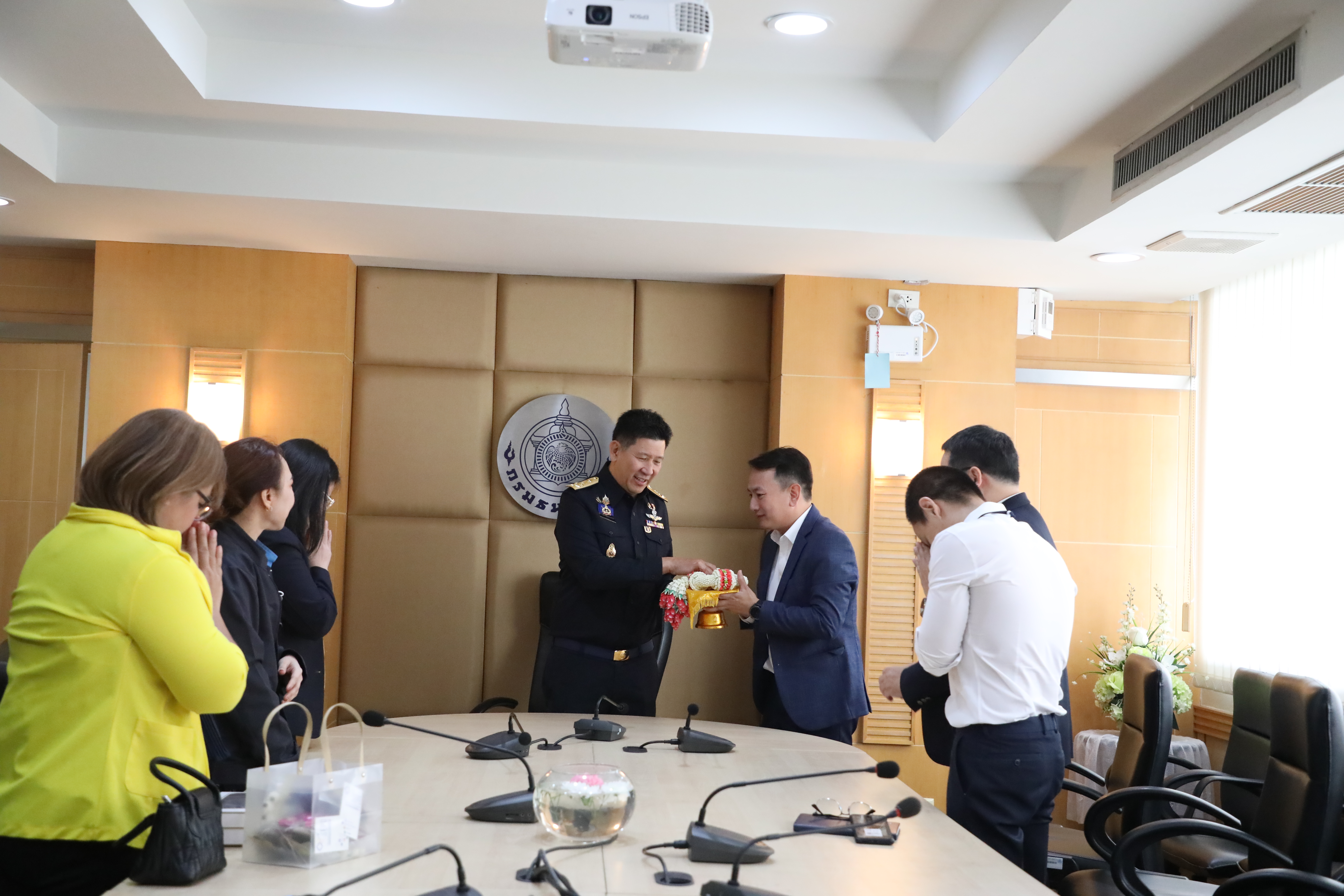 สำนักงานคณะกรรมการนโยบายรัฐวิสาหกิจ สวัสดีปีใหม่ พ.ศ. 2568 ผู้บริหารกรมธนารักษ์