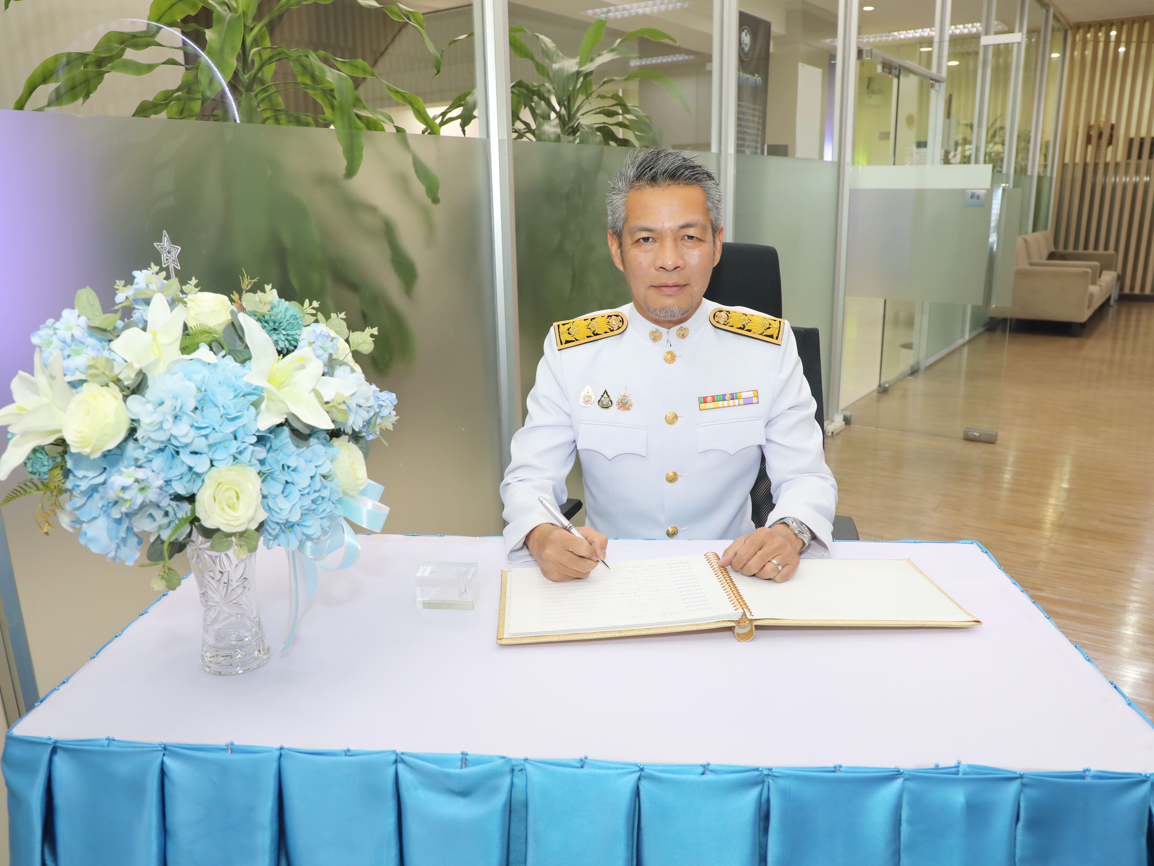 สคร. จัดพิธีถวายพระพรชัยมงคล และร่วมลงนามถวายพระพรชัยมงคล เนื่องในโอกาสวันเฉลิมพระชนมพรรษา สมเด็จพระนางเจ้าสิริกิติ์ พระบรมราชินีนาถ พระบรมราชชนนีพันปีหลวง 12 สิงหาคม 2567