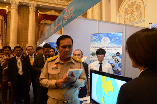 เมื่อวันที่ 11 กรกฎาคม 2559 กองทุนส่งเสริมการให้เอกชนร่วมลงทุนในกิจการของรัฐได้เข้าร่วม จัดแสดงนิทรรศการในงานมอบรางวัลทุนหมุนเวียนดีเด่น ประจำปี 2559 ณ ห้องรอยัลจูบิลี่ อิมแพค เมืองทองธานี  โดยมีพลเอกประยุทธ์ จันทร์โอชา นายกรัฐมนตรี เป็นประธานในพิธี