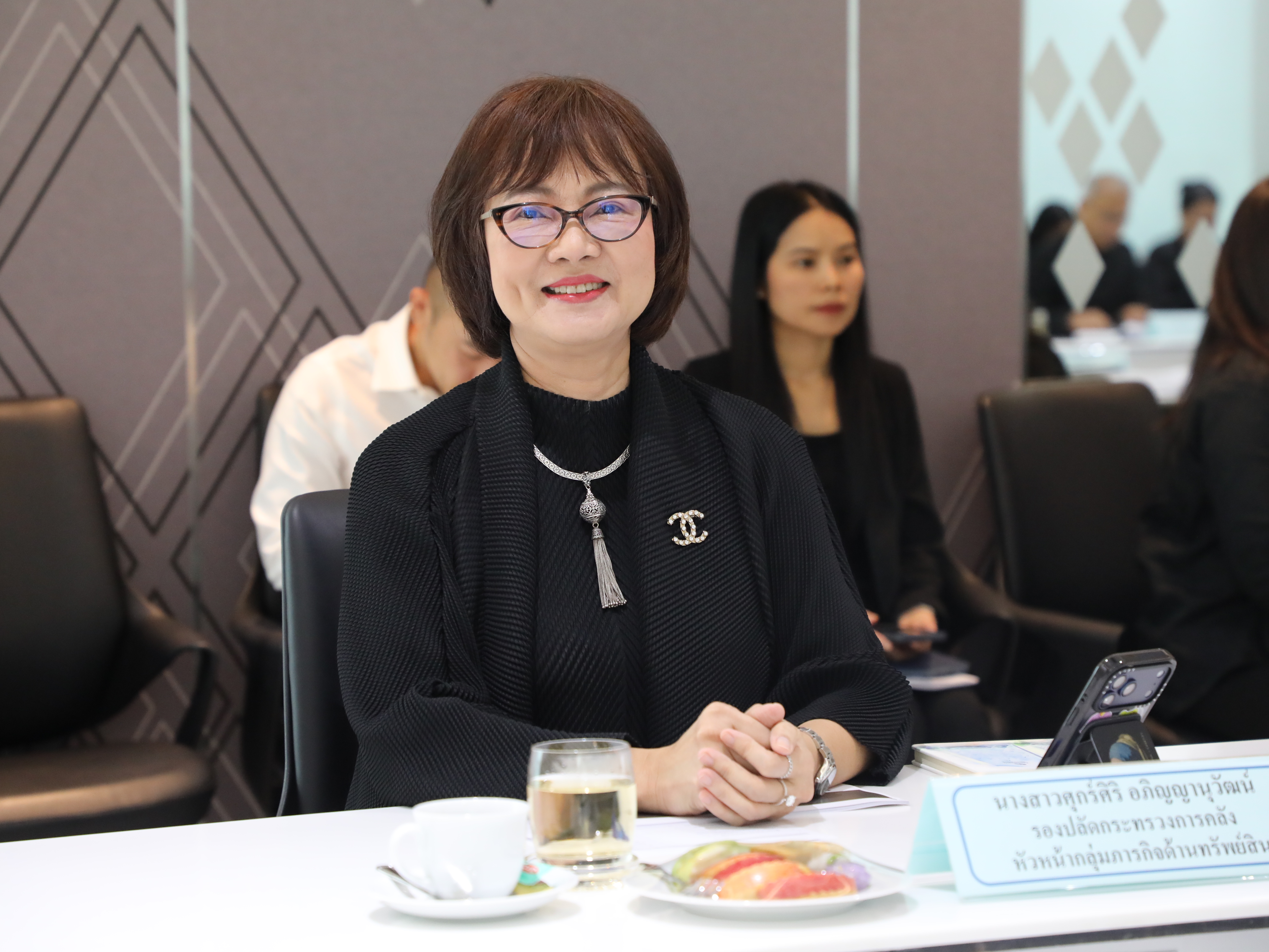 นายลวรณ แสงสนิท ปลัดกระทรวงการคลัง เป็นประธานการประชุมติดตามเร่งรัดการเบิกจ่ายงบลงทุนของรัฐวิสาหกิจ ประจำปี 2569