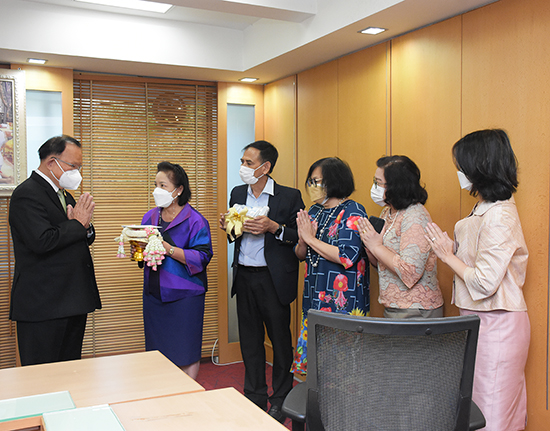 สคร. ร่วมอวยพรและขอพรปีใหม่ 2565 ผู้บริหารระดับสูงกระทรวงการคลัง