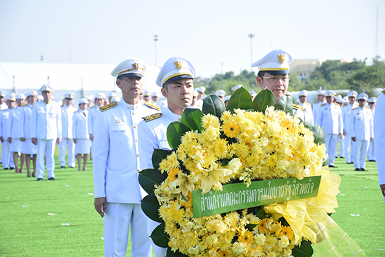 สคร. ร่วมถวายพวงมาลาเนื่องในวันคล้ายวันสวรรคตรัชกาลที่ 9